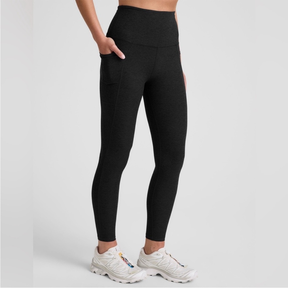 Beyond Yoga Black High-Rise Leggings, side pockets, size XL
